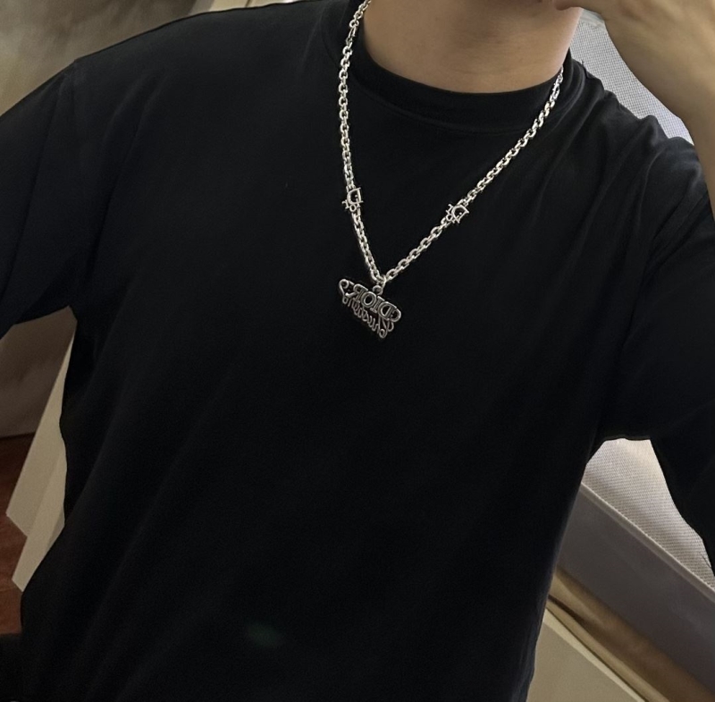 chr1st1an D10r necklaces